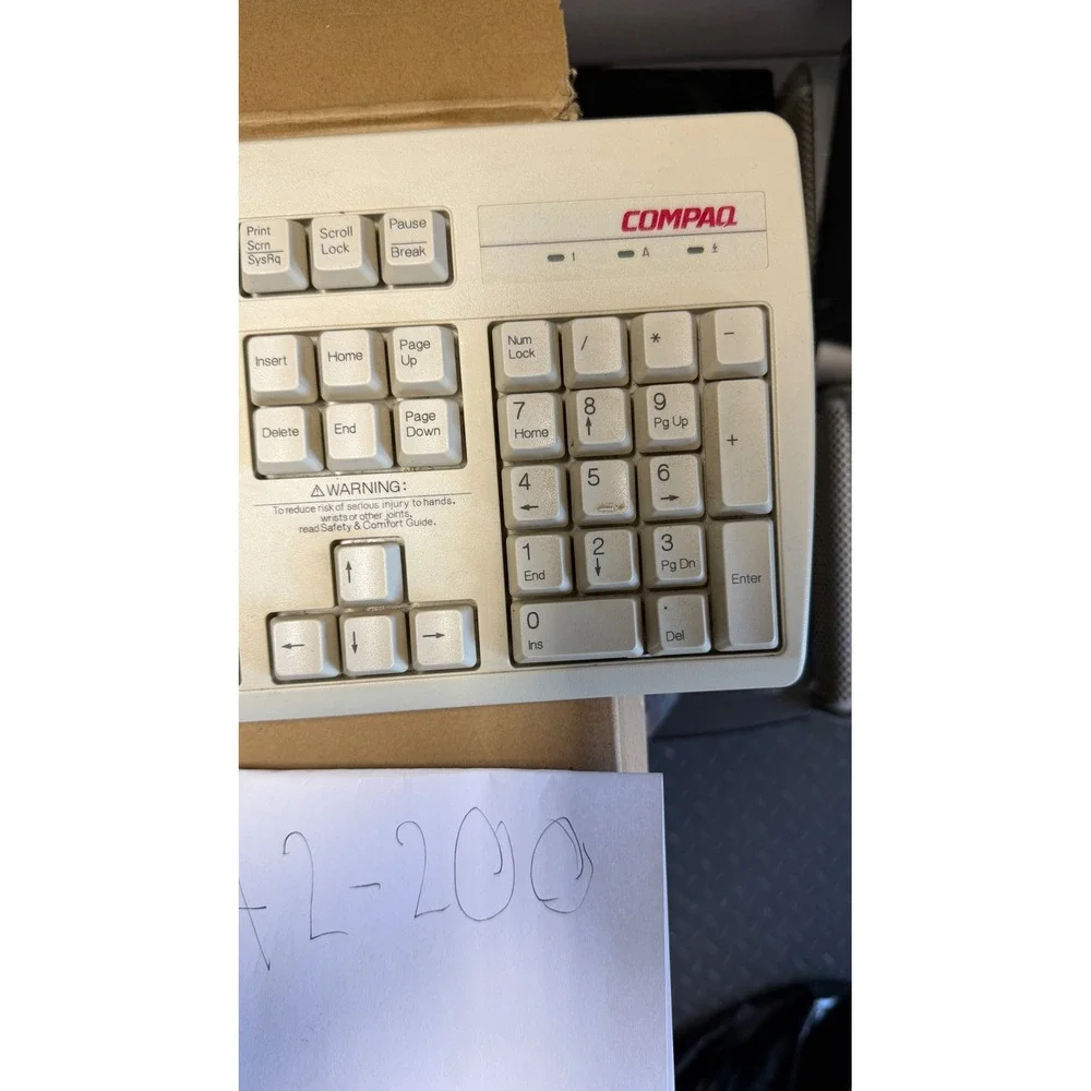 Compaq KB-9860 Vintage Wired PS/2 Keyboard Beige 166516-006 Retro Computing‎